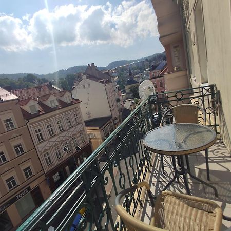 Apartman 63M2 S Balkonem V Lazenskem Centru Карлови Вари Екстериор снимка