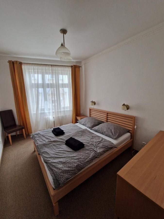 Apartman 63M2 S Balkonem V Lazenskem Centru Карлови Вари Екстериор снимка